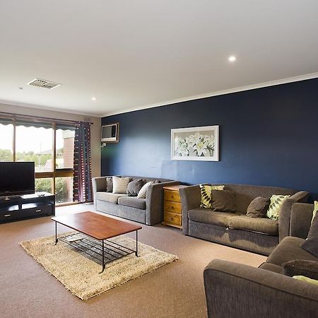 Geelong Holiday Home Номер фото